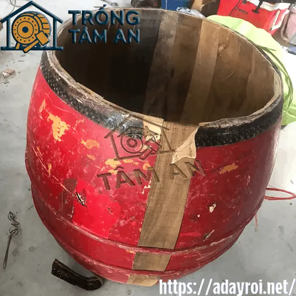 Chi Tiết Cách Bảo Quản Trống Trường Học 2 Trống hỏng do đánh sai kỹ thuật